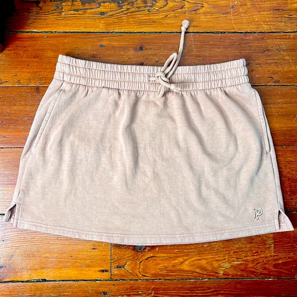 Victoria’s Secret Pink Hi- waist fleece skirt - Picture 2 of 8